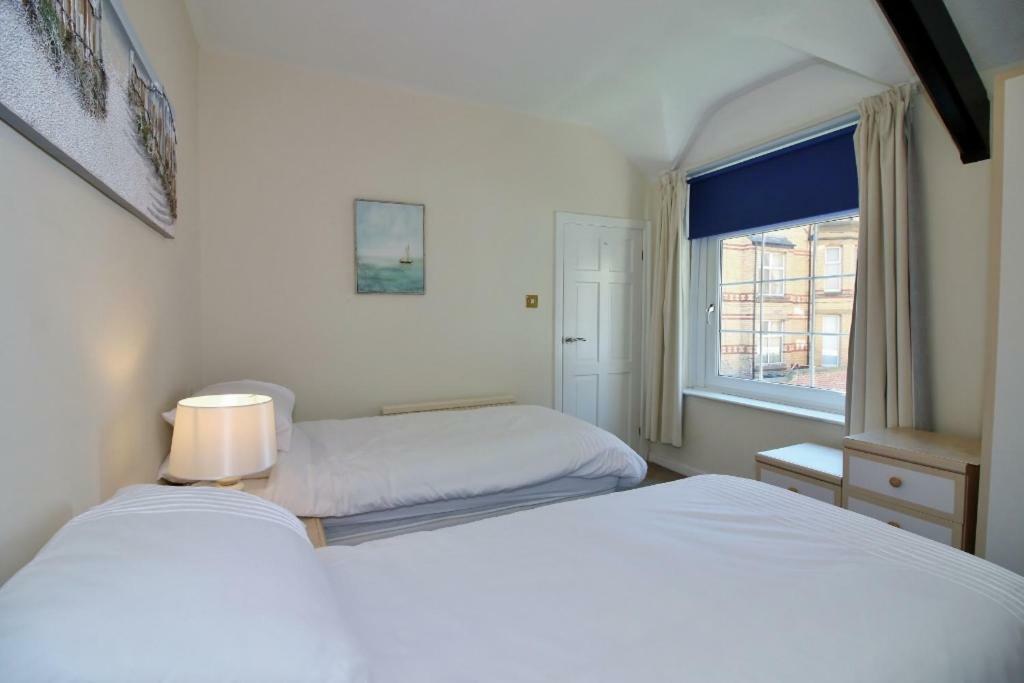 The Coach House Apartment Литам-Сент-Эннс Экстерьер фото